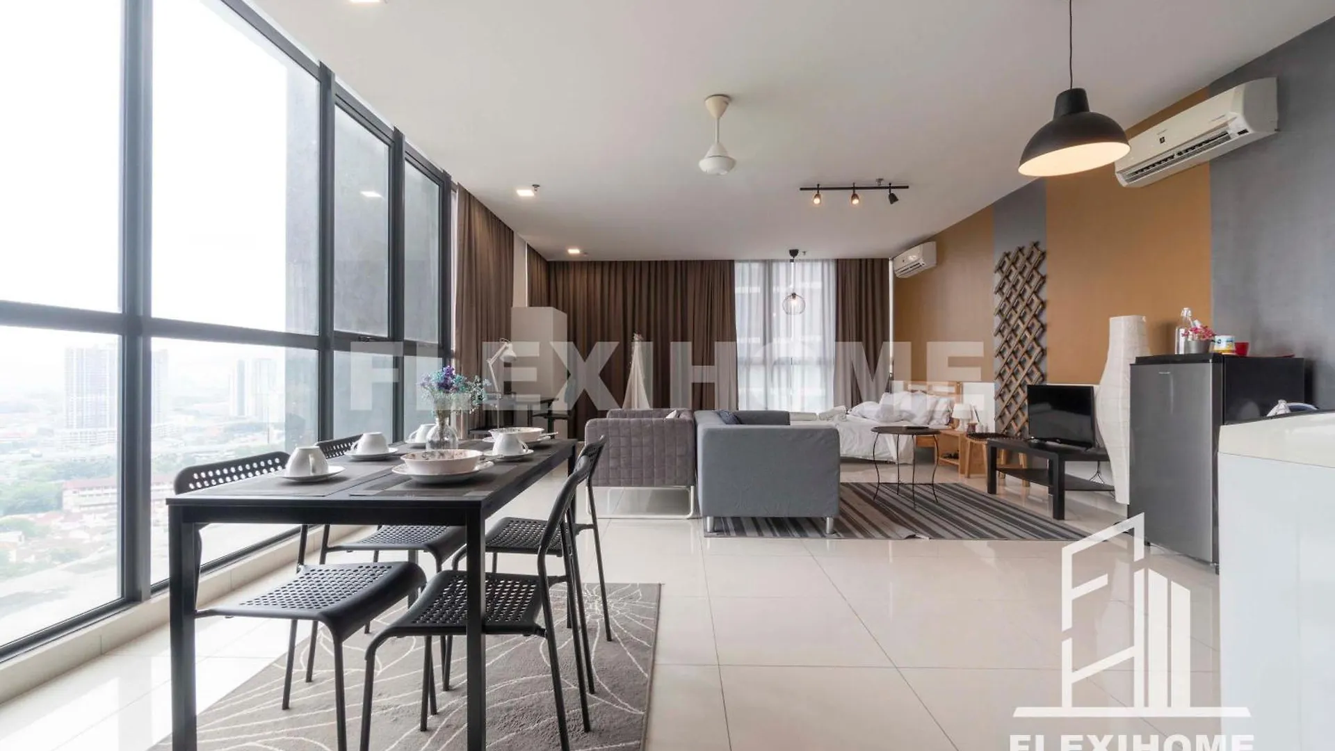 Atria Sofo Suites: Panoramic City Views in Petaling Jaya
