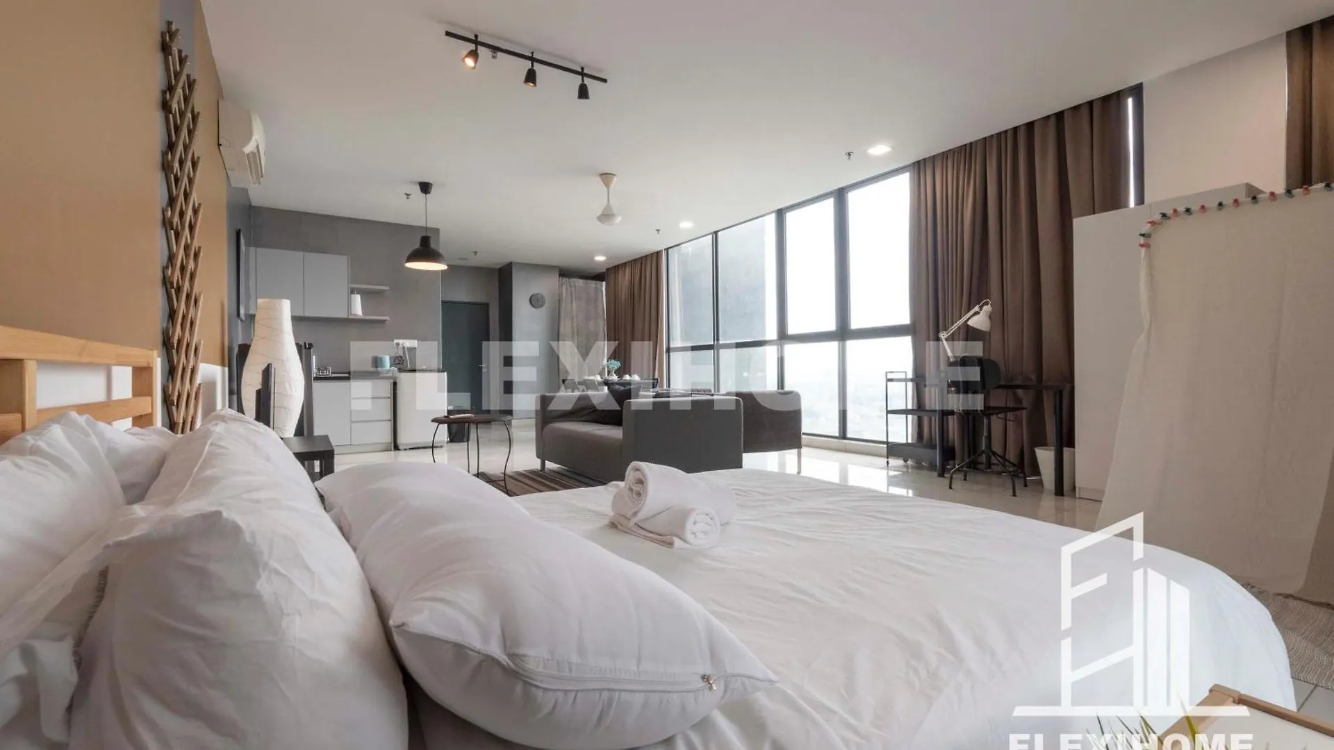 Atria Sofo Suites: Panoramic City Views in Petaling Jaya