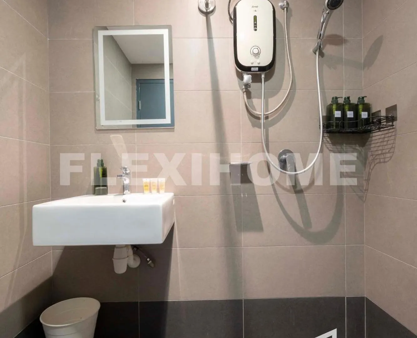 Atria Sofo Suites Petaling Jaya, Fantastic City-Wide View, Designed Suites, Spacious & Quiet Studio By Flexihome-My